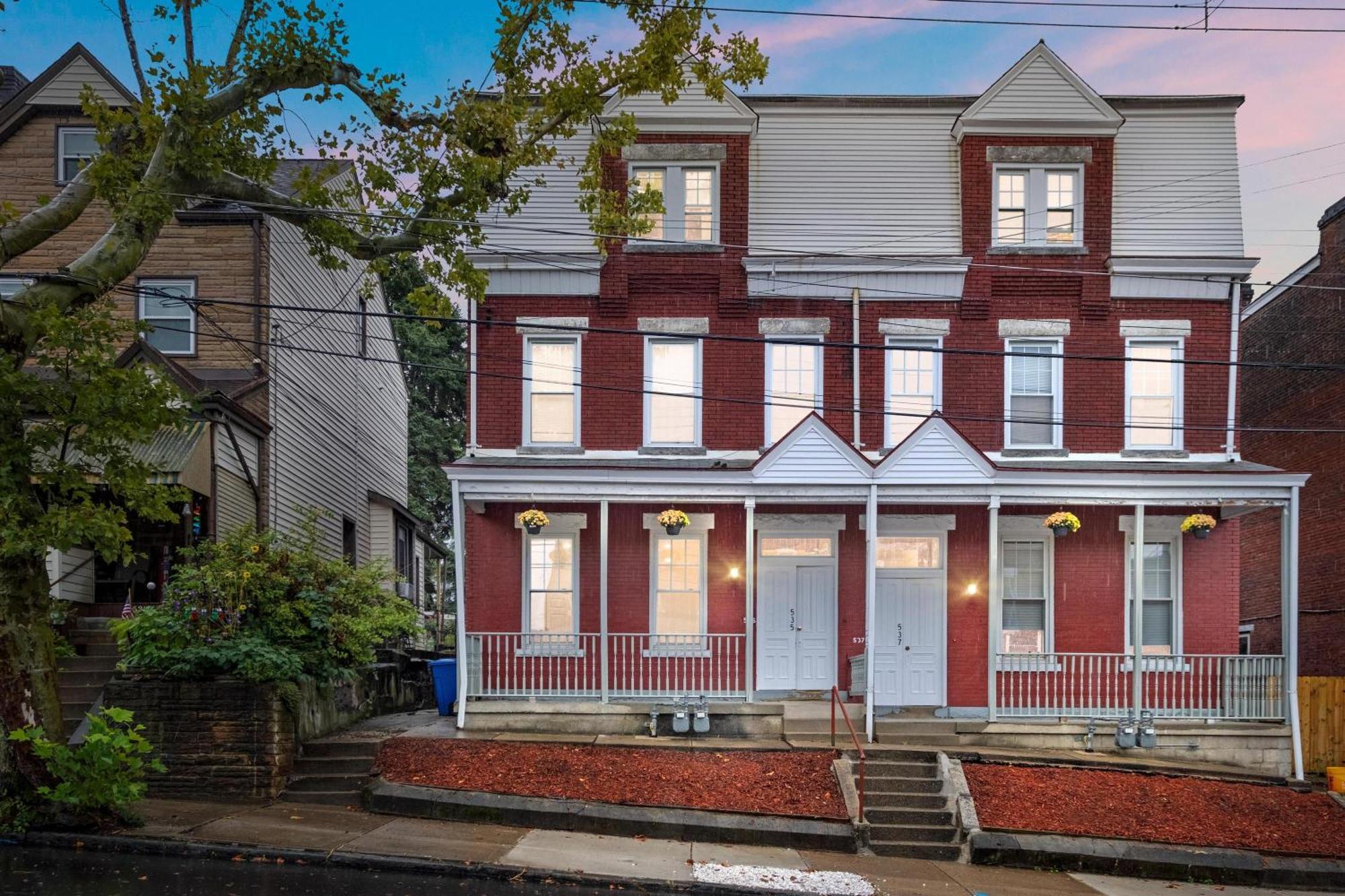The Bloomfield Nook Apartment Pittsburgh